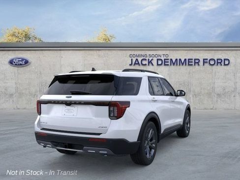 Used 2026 Ford Explorer Active w/ Active Comfort Package AWD/4WD image 8