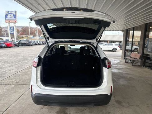 Certified 2022 Ford Edge SE image 20