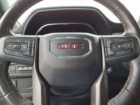 Used 2022 GMC Yukon AT4 w/ Technology Package image 31