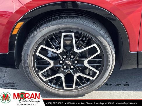 Certified 2024 Chevrolet Blazer RS w/ Driver Confidence II Package image 10