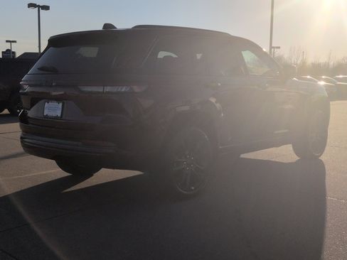 New 2026 Jeep Grand Cherokee Limited Reserve image 5