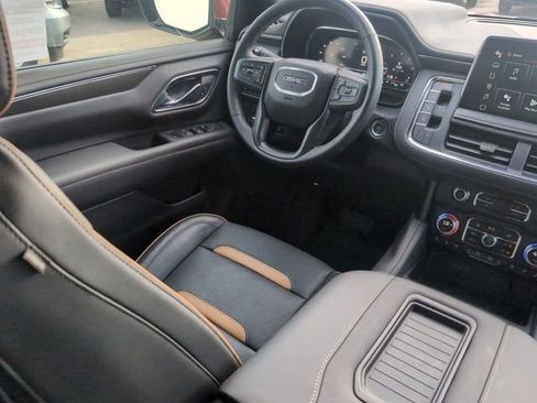 Used 2024 GMC Yukon AT4 w/ Technology Package image 15
