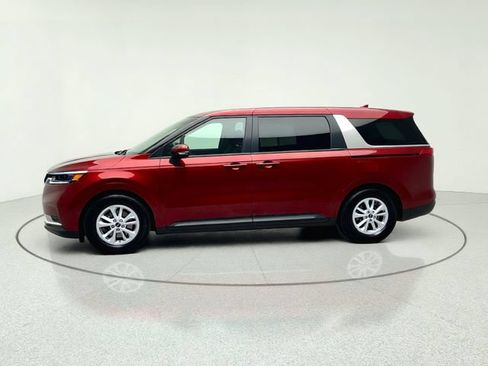 Certified 2023 Kia Carnival LX FWD image 2