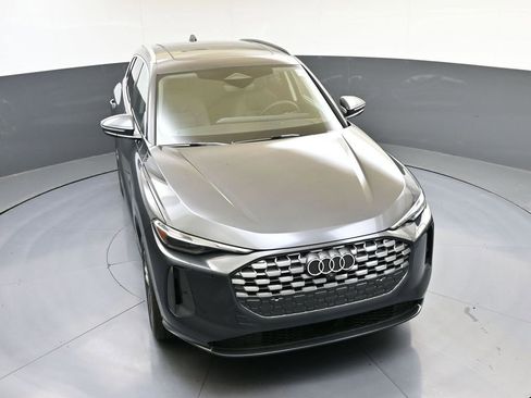 Certified 2025 Audi Q5 Premium w/ Convenience Package image 48