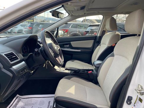 Used 2017 Subaru Crosstrek 2.0i Premium w/ Moonroof Package image 9