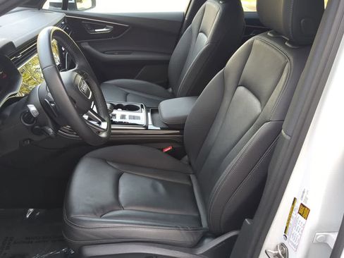 Used 2025 Audi Q7 3.0T Premium Plus image 16