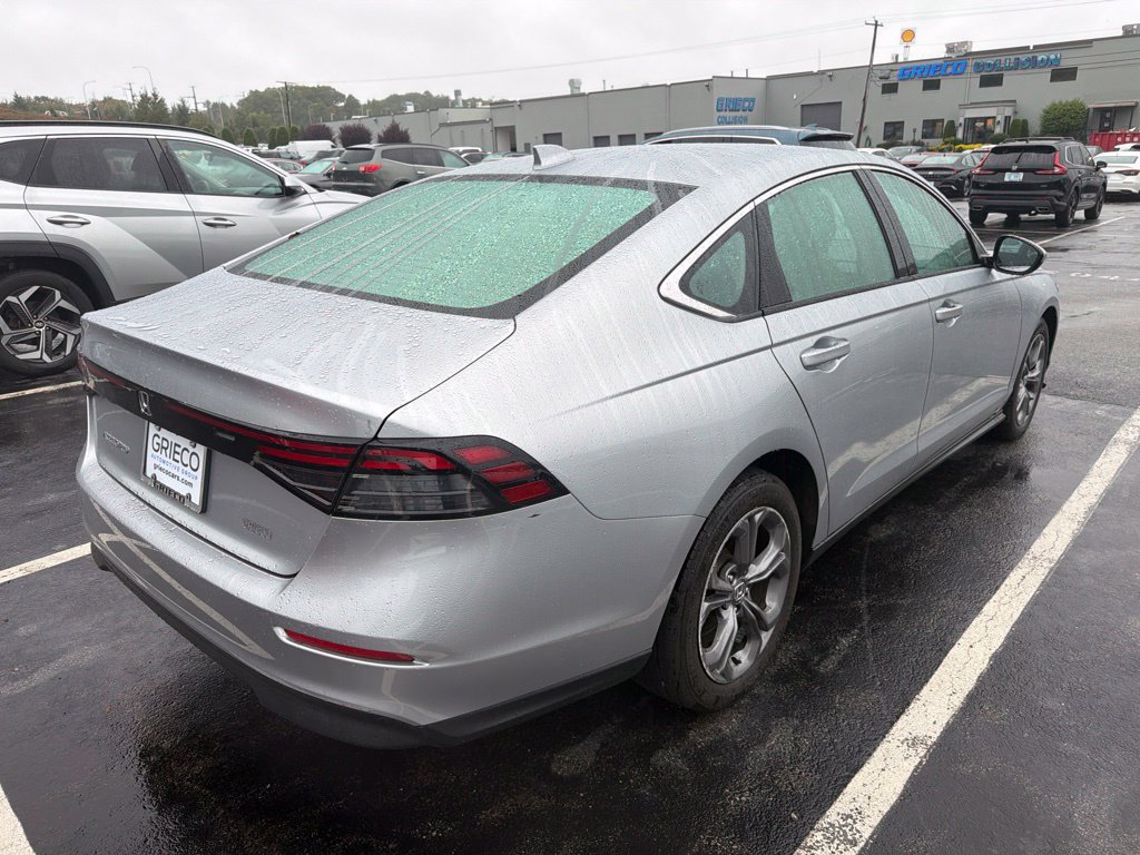Used 2024 Honda Accord EX image 4