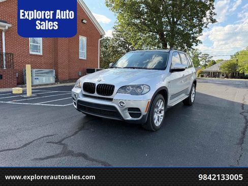 Used 2011 BMW X5 xDrive35i image 1
