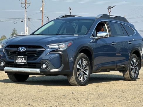 Used 2024 Subaru Outback Touring XT AWD/4WD image 9
