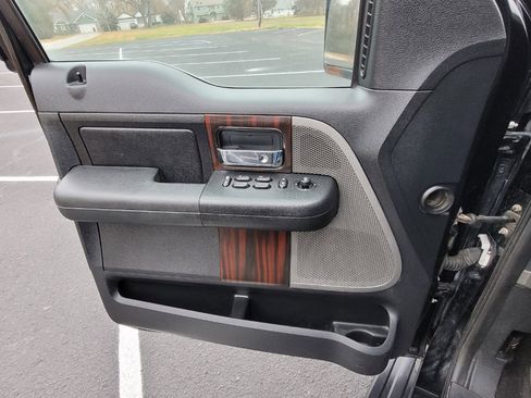 Used 2006 Lincoln Mark LT 4x4 image 11