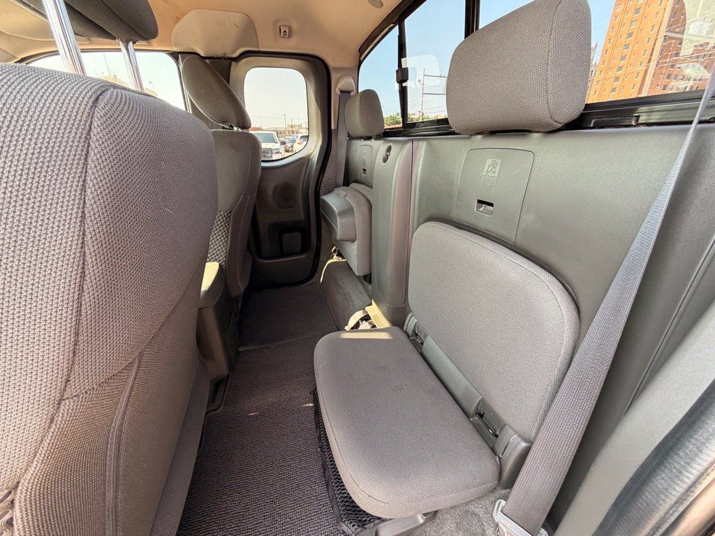 Used 2018 Nissan Frontier SV AWD/4WD image 21