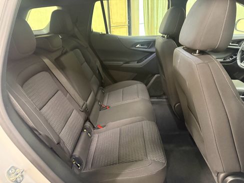 Used 2025 Chevrolet Equinox LT FWD image 21