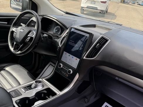 Used 2024 Ford Edge SEL image 35