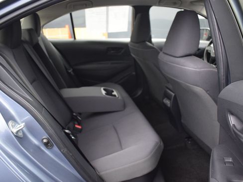 Used 2025 Toyota Corolla LE w/ LE Premium Package FWD image 11