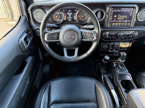 Used 2021 Jeep Wrangler Unlimited Sahara image 25
