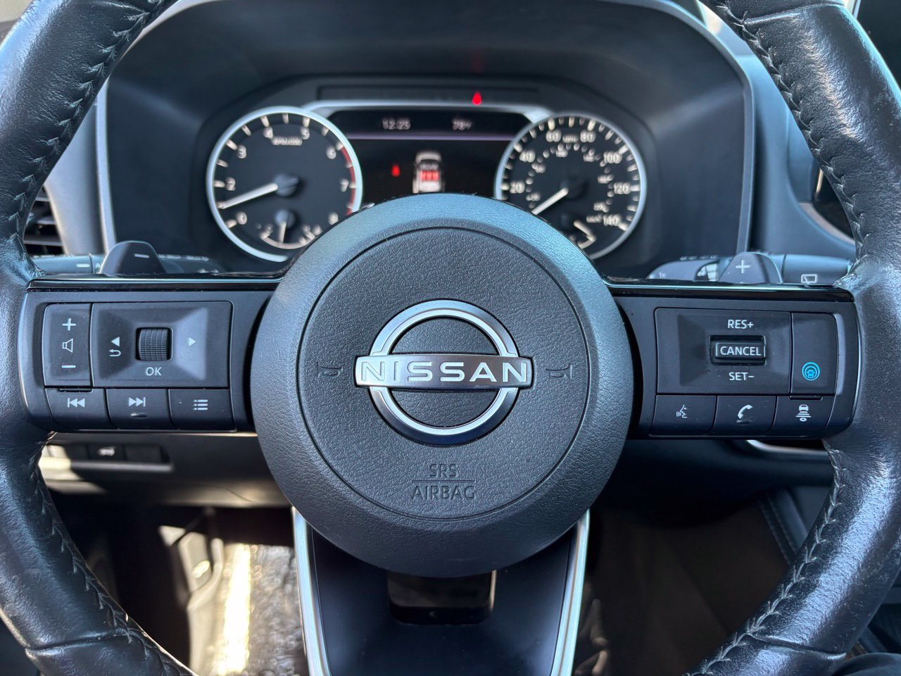Used 2023 Nissan Rogue SL w/ SL Premium Package FWD image 30