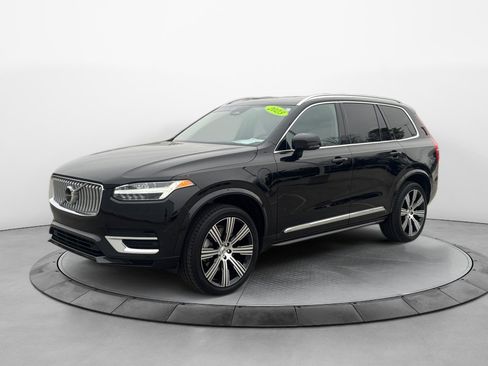 Certified 2023 Volvo XC90 T8 Plus w/ Protection Package Premier image 3