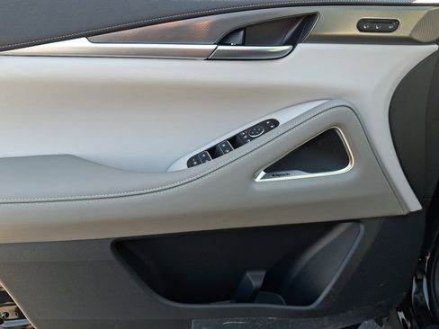 New 2026 INFINITI QX60 Luxe w/ Cargo Package image 10