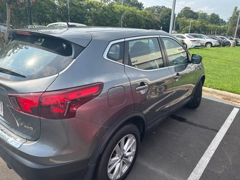 Used 2019 Nissan Rogue Sport S w/ Appearance Package AWD/4WD image 10