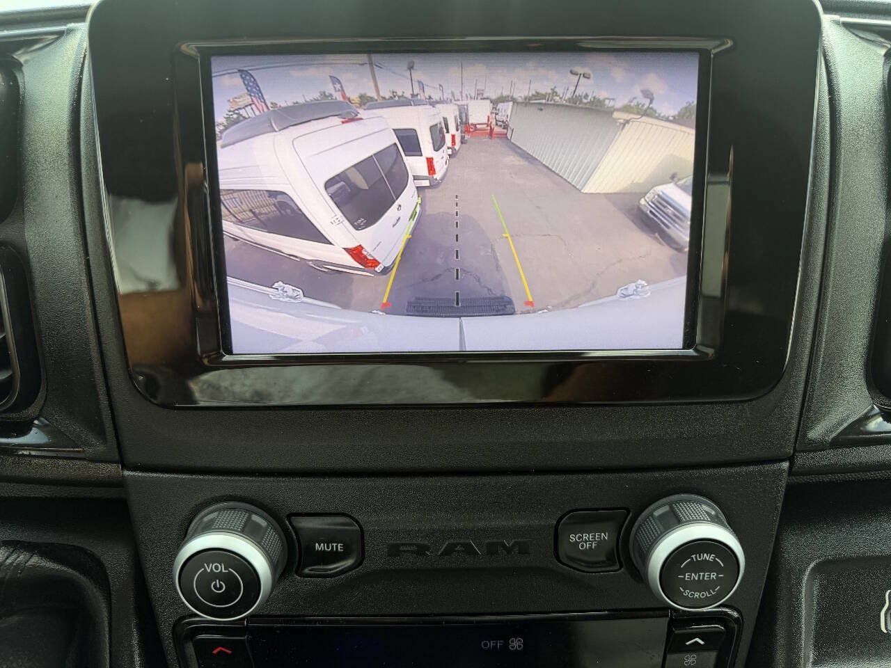 Used 2023 RAM ProMaster 3500 w/ Lane Management Group FWD image 8