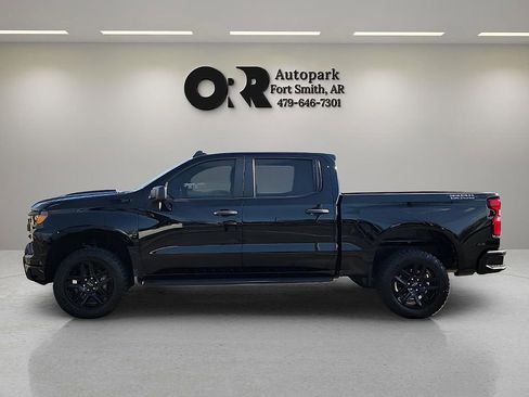 Used 2022 Chevrolet Silverado 1500 Custom Trail Boss w/ Midnight Edition image 3