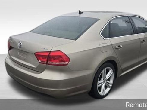Used 2015 Volkswagen Passat TDI SE image 7