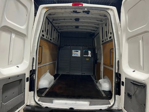 Used 2017 Nissan NV 2500 SV w/ Technology Package image 16