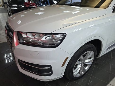 Used 2017 Audi Q7 3.0T Premium Plus w/ Premium Plus Package image 38