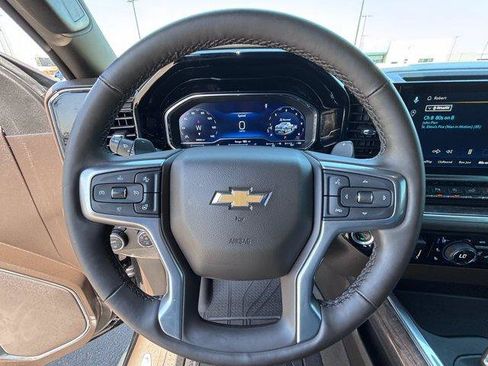 Used 2024 Chevrolet Silverado 1500 LTZ w/ LTZ Convenience Package II AWD/4WD image 21