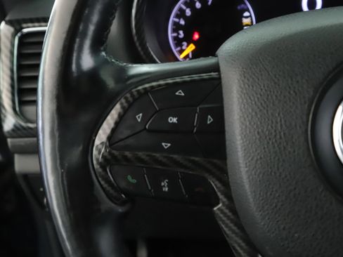 Used 2018 Jeep Grand Cherokee Altitude image 11