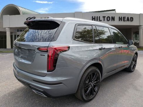Used 2021 Cadillac XT6 Premium Luxury FWD image 6