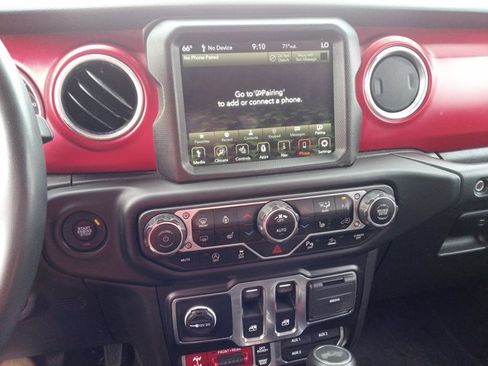 Used 2023 Jeep Wrangler Rubicon w/ Steel Bumper Group image 17