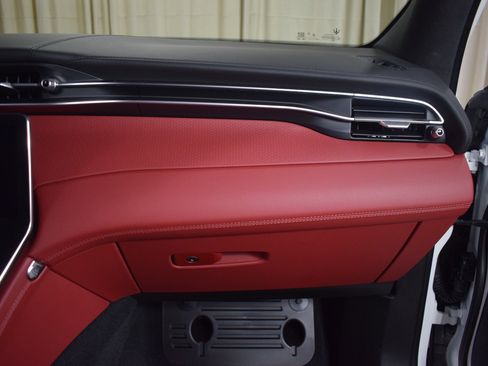 Used 2024 Maserati Grecale Trofeo image 24