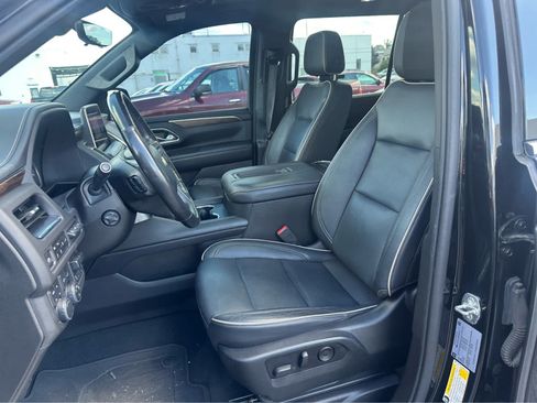 Used 2021 Chevrolet Suburban Premier w/ Premium Package AWD/4WD image 10