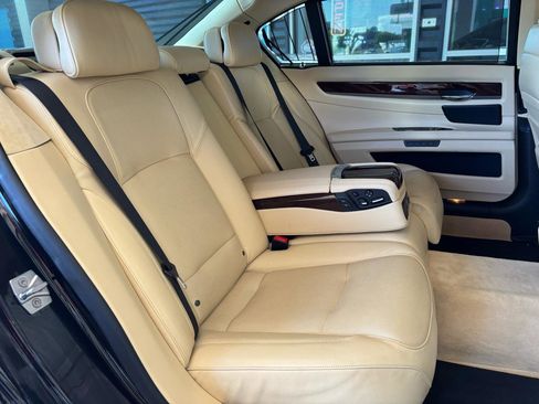 Used 2012 BMW 750Li image 26