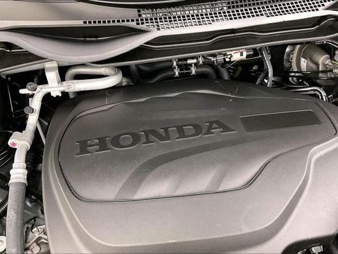 Certified 2026 Honda Odyssey Touring image 30