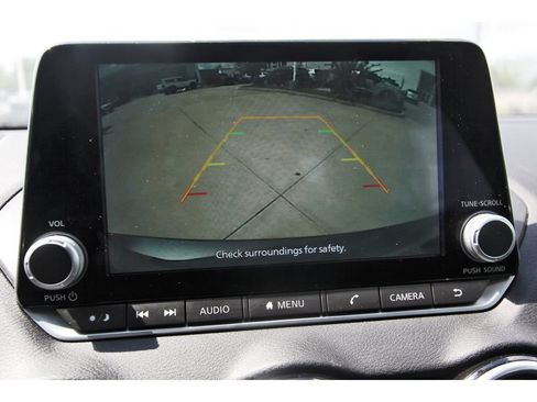 Used 2024 Nissan Sentra SV FWD image 11
