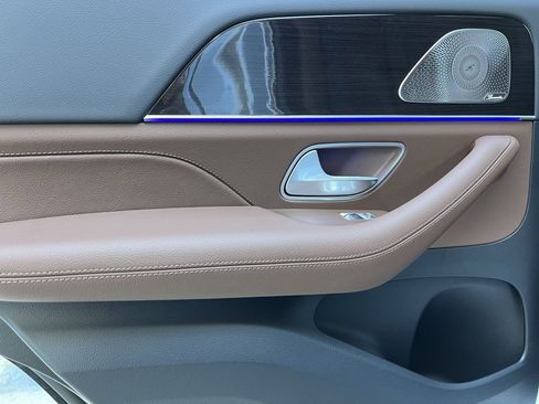 Certified 2025 Mercedes-Benz GLE 450e 4MATIC image 43