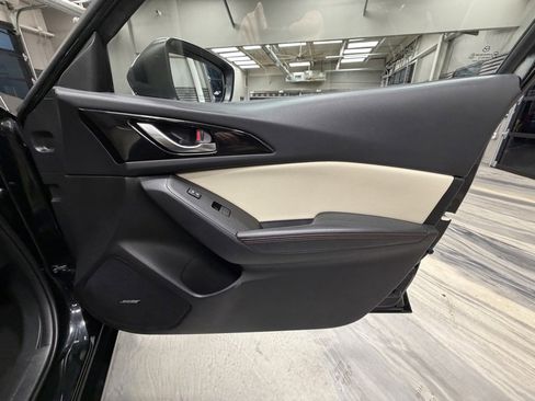 Used 2015 MAZDA MAZDA3 s Grand Touring image 41