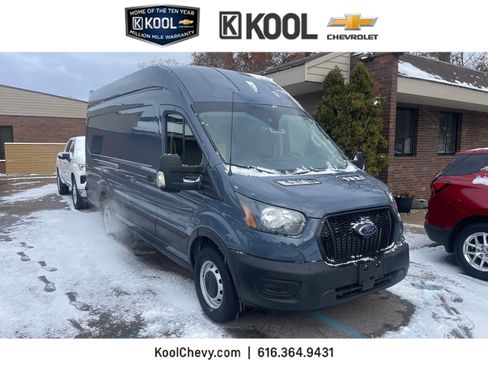 Used 2021 Ford Transit 250 148 High Roof Extended w/ Parcel Delivery Package image 1