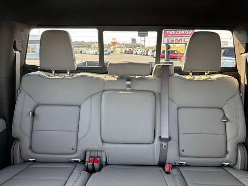 New 2026 GMC Sierra 3500 SLT w/ SLT Premium Package image 21