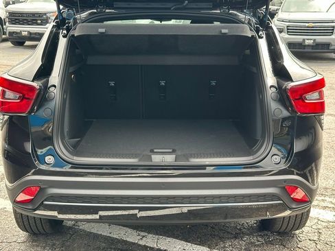 New 2026 Chevrolet Trax RS w/ Driver Confidence Package image 8