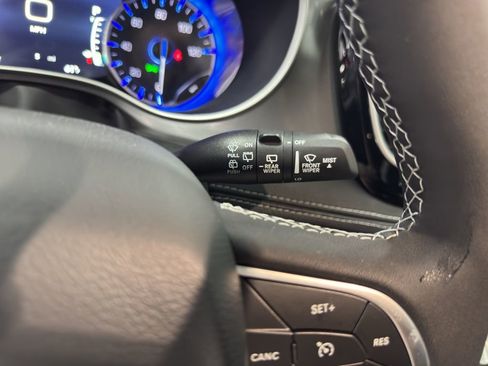 New 2026 Chrysler Pacifica Select image 26