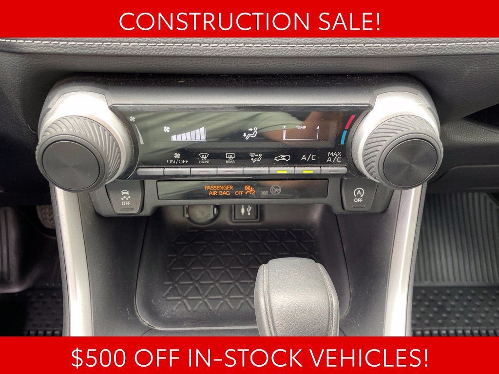 Used 2019 Toyota RAV4 LE AWD/4WD image 20