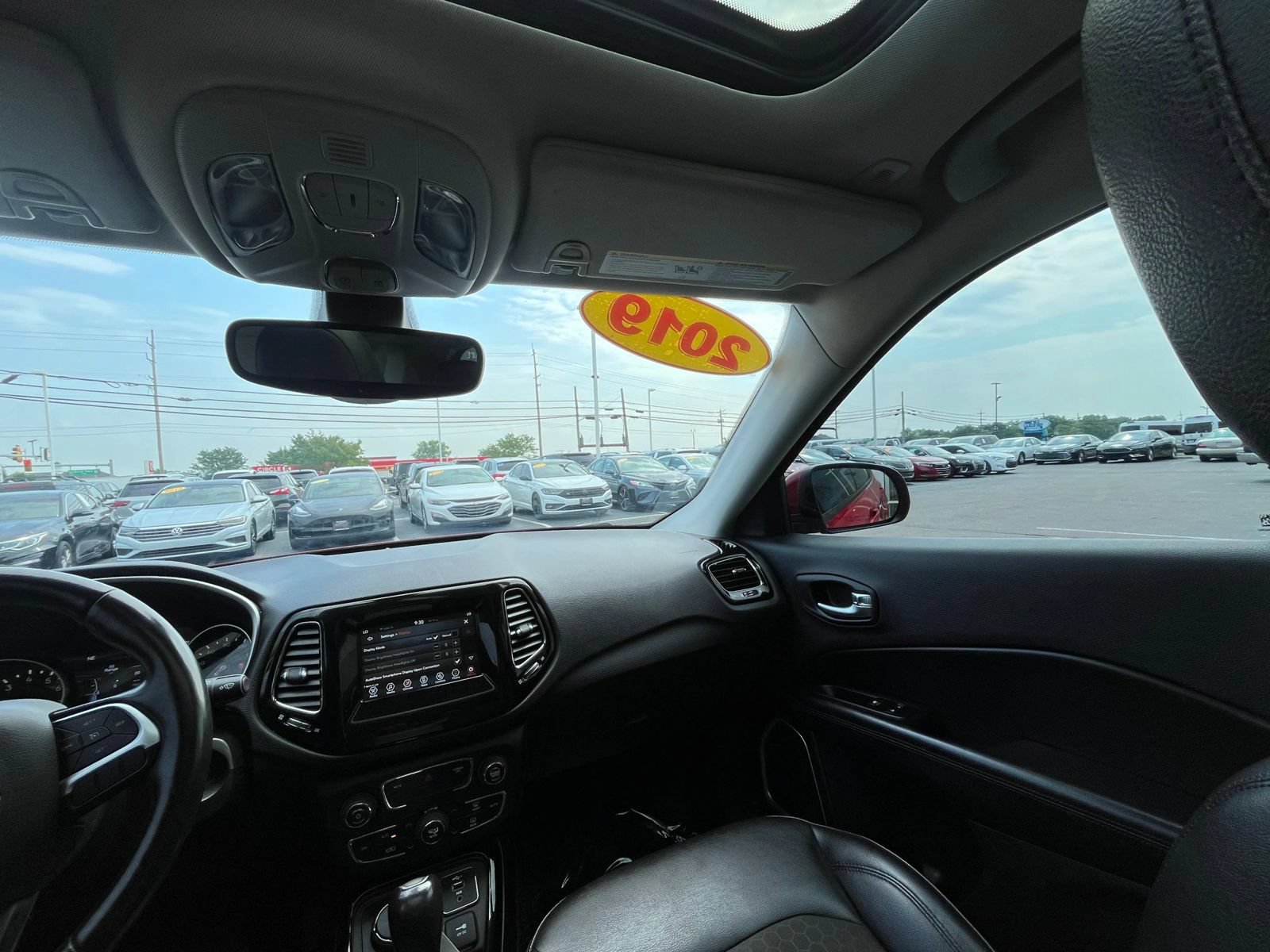 Used 2019 Jeep Compass Latitude AWD/4WD image 40