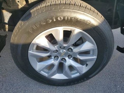 Used 2020 Chevrolet Silverado 1500 Custom w/ Custom Convenience Package image 9