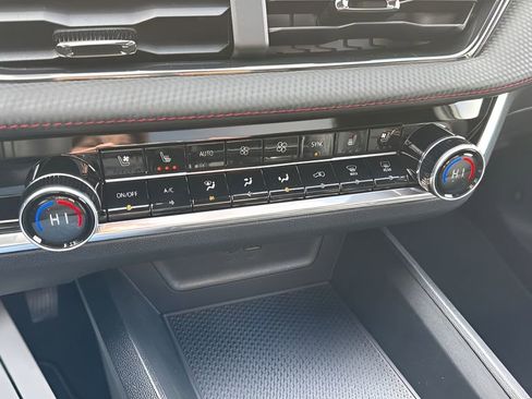 New 2026 Chevrolet Equinox RS w/ Convenience Package III image 42