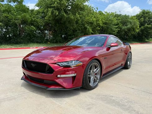 Used 2019 Ford Mustang GT Premium w/ Equipment Group 401A RWD image 2