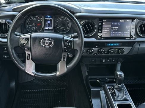 Used 2023 Toyota Tacoma TRD Off-Road image 15