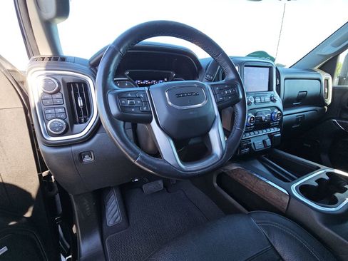 Used 2022 GMC Sierra 2500 Denali w/ Denali Ultimate Package image 10